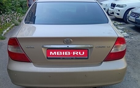 Toyota Camry V40, 2003 год, 700 000 рублей, 3 фотография