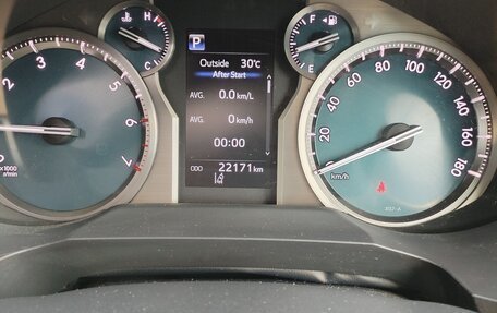 Toyota Land Cruiser Prado 150 рестайлинг 2, 2021 год, 5 150 000 рублей, 11 фотография