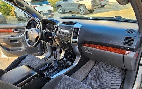 Toyota Land Cruiser Prado 120 рестайлинг, 2006 год, 1 300 000 рублей, 9 фотография