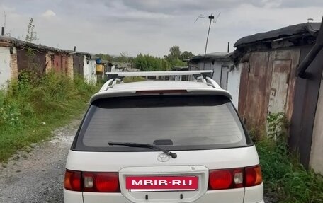 Toyota Ipsum II, 1999 год, 560 000 рублей, 2 фотография