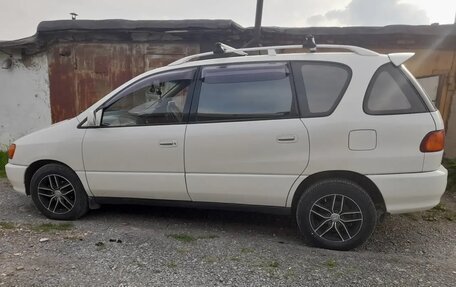 Toyota Ipsum II, 1999 год, 560 000 рублей, 3 фотография