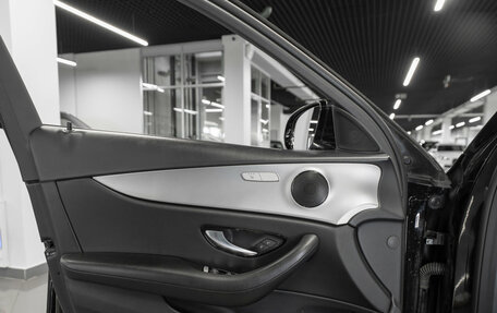 Mercedes-Benz E-Класс, 2020 год, 2 750 000 рублей, 21 фотография