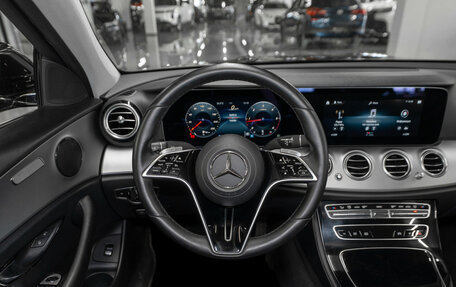 Mercedes-Benz E-Класс, 2020 год, 2 750 000 рублей, 10 фотография