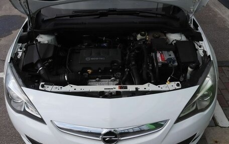 Opel Astra J, 2013 год, 890 000 рублей, 9 фотография