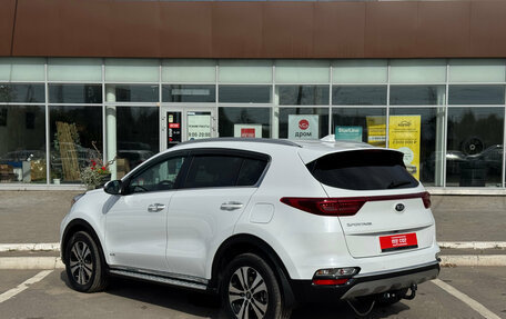 KIA Sportage IV рестайлинг, 2020 год, 2 390 000 рублей, 6 фотография