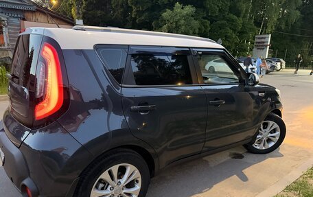 KIA Soul II рестайлинг, 2014 год, 1 000 000 рублей, 2 фотография