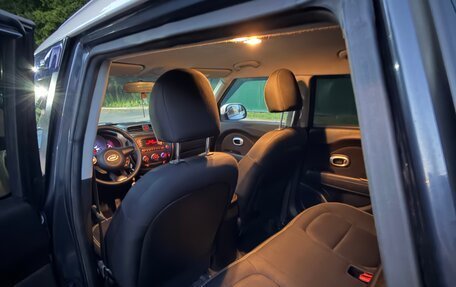KIA Soul II рестайлинг, 2014 год, 1 000 000 рублей, 11 фотография