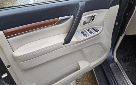 Mitsubishi Pajero IV, 2008 год, 900 000 рублей, 8 фотография