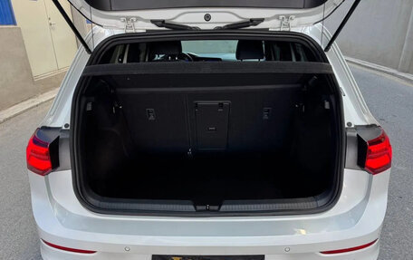 Volkswagen Golf VIII, 2022 год, 2 245 000 рублей, 12 фотография