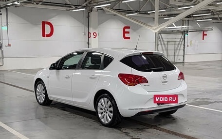 Opel Astra J, 2012 год, 900 000 рублей, 8 фотография