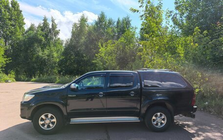 Toyota Hilux VII, 2012 год, 2 300 000 рублей, 2 фотография