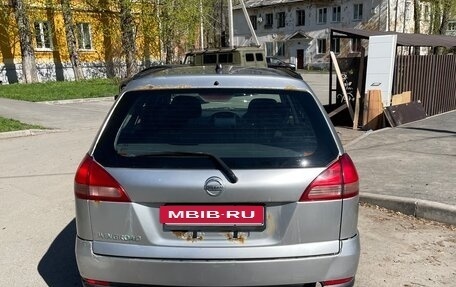 Nissan Wingroad III, 2001 год, 300 000 рублей, 2 фотография