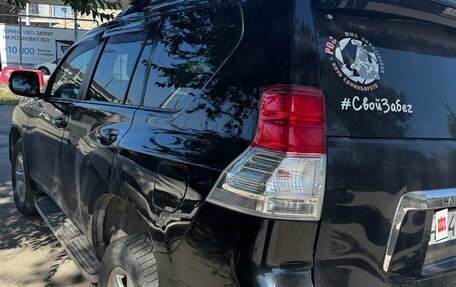 Toyota Land Cruiser Prado 150 рестайлинг 2, 2011 год, 2 050 000 рублей, 11 фотография
