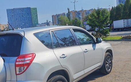 Toyota RAV4, 2010 год, 1 900 000 рублей, 2 фотография