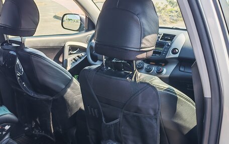 Toyota RAV4, 2010 год, 1 900 000 рублей, 11 фотография