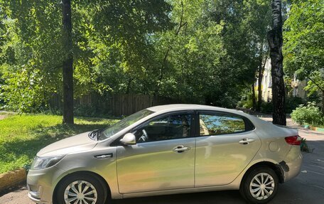 KIA Rio III рестайлинг, 2013 год, 630 000 рублей, 2 фотография