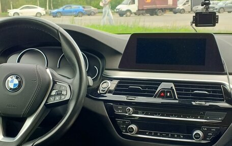 BMW 5 серия, 2019 год, 3 950 000 рублей, 12 фотография