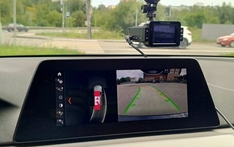 BMW 5 серия, 2019 год, 3 950 000 рублей, 18 фотография