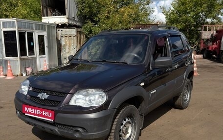 Chevrolet Niva I рестайлинг, 2015 год, 400 000 рублей, 3 фотография
