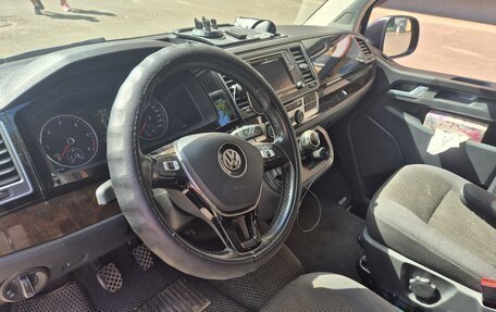 Volkswagen Caravelle T6 рестайлинг, 2018 год, 2 000 000 рублей, 5 фотография