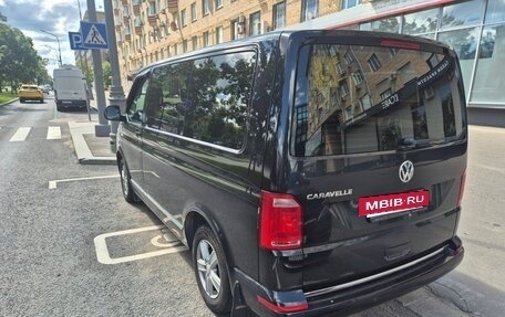 Volkswagen Caravelle T6 рестайлинг, 2018 год, 2 000 000 рублей, 3 фотография