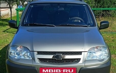 Chevrolet Niva I рестайлинг, 2012 год, 650 000 рублей, 7 фотография