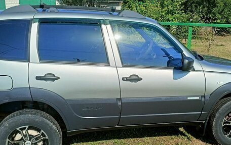 Chevrolet Niva I рестайлинг, 2012 год, 650 000 рублей, 17 фотография