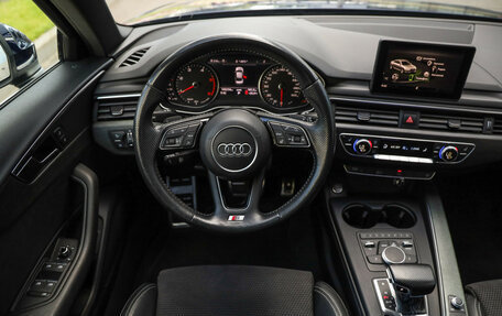 Audi A4, 2018 год, 2 650 000 рублей, 13 фотография