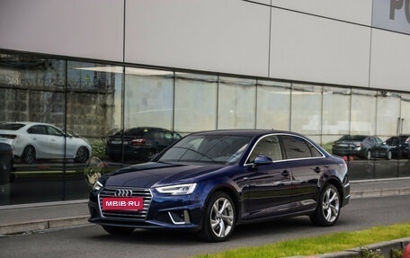 Audi A4, 2018 год, 2 650 000 рублей, 3 фотография