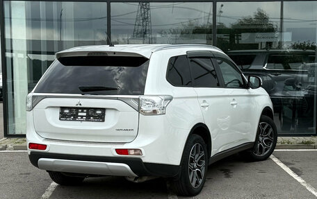 Mitsubishi Outlander III рестайлинг 3, 2014 год, 1 425 000 рублей, 3 фотография