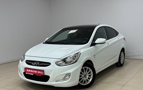 Hyundai Solaris II рестайлинг, 2012 год, 850 000 рублей, 1 фотография