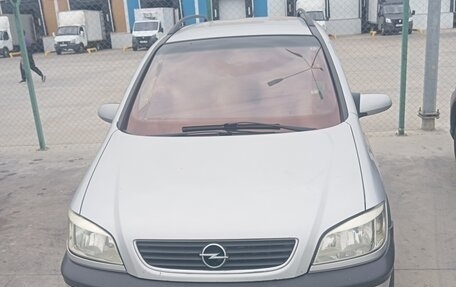 Opel Zafira A рестайлинг, 2000 год, 400 000 рублей, 1 фотография