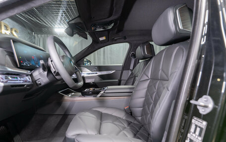 BMW 7 серия, 2025 год, 16 690 000 рублей, 12 фотография
