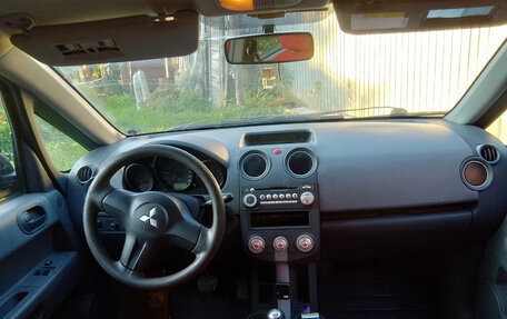 Mitsubishi Colt VI рестайлинг, 2007 год, 250 000 рублей, 11 фотография
