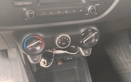 KIA Rio IV, 2017 год, 1 350 000 рублей, 5 фотография