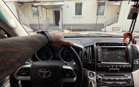 Toyota Land Cruiser 200, 2009 год, 3 250 000 рублей, 6 фотография