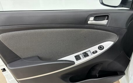 Hyundai Solaris II рестайлинг, 2012 год, 850 000 рублей, 9 фотография