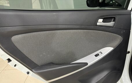 Hyundai Solaris II рестайлинг, 2012 год, 850 000 рублей, 17 фотография