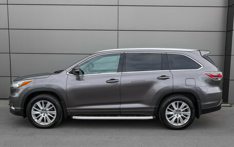 Toyota Highlander III, 2014 год, 3 099 000 рублей, 9 фотография