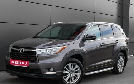 Toyota Highlander III, 2014 год, 3 099 000 рублей, 2 фотография