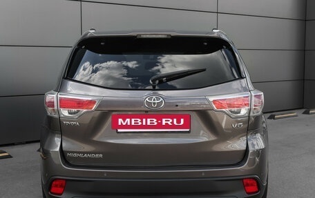 Toyota Highlander III, 2014 год, 3 099 000 рублей, 7 фотография