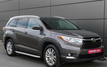 Toyota Highlander III, 2014 год, 3 099 000 рублей, 4 фотография