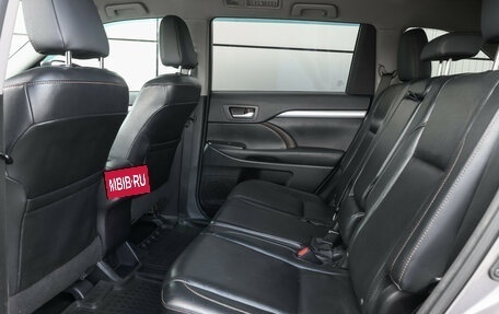 Toyota Highlander III, 2014 год, 3 099 000 рублей, 15 фотография