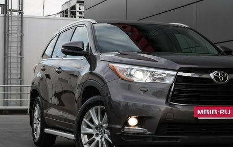 Toyota Highlander III, 2014 год, 3 099 000 рублей, 26 фотография