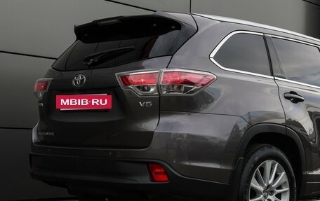 Toyota Highlander III, 2014 год, 3 099 000 рублей, 27 фотография