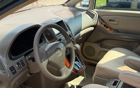 Lexus RX IV рестайлинг, 1999 год, 800 000 рублей, 11 фотография