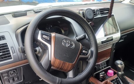 Toyota Land Cruiser Prado 150 рестайлинг 2, 2019 год, 5 800 000 рублей, 2 фотография