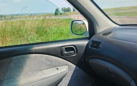 Toyota Raum I, 2000 год, 360 000 рублей, 10 фотография