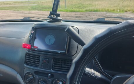 Toyota Raum I, 2000 год, 360 000 рублей, 9 фотография