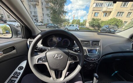 Hyundai Solaris II рестайлинг, 2015 год, 930 000 рублей, 10 фотография